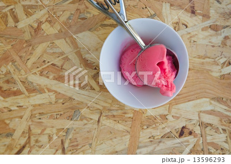 Red berries ice-cream 13596293