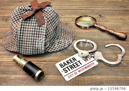 Detective Hat, Spyglass and Magnifier, sign Baker Street and han Detective Hat, Spyglass and Magnifier, sign Baker Street and han 13596706