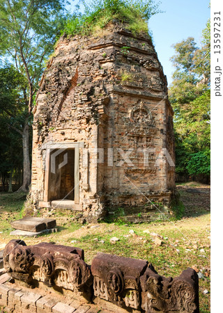 Plain of Jars, Phonsavan, Laos. Plain of Jars, Phonsavan, Laos. 13597231