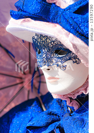 VENICE - MARCH 05: Participant in The Carnival of Venice, an ann VENICE - MARCH 05: Participant in The Carnival of Venice, an ann 13597290
