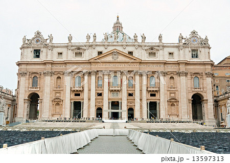 San Peter square, Rome, Italy. 13597313