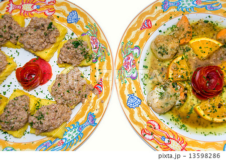 Two dish of scallop and mix seafood 13598286