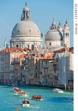 Venice, view of grand canal and basilica of santa maria della sa 13598756