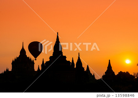 Bagan, Myanmar. 13598846