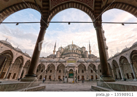 The Blue Mosque, Istanbul, Turkey. 13598911