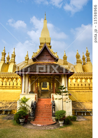 Wat Pha That Luang, Laos. 13598966