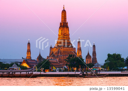 Wat Arun, Bangkok ,Thailand Wat Arun, Bangkok ,Thailand 13599041