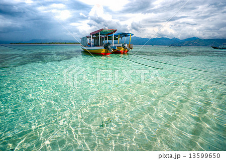 Beautiful sea at Gili Meno, Indonesia. Beautiful sea at Gili Meno, Indonesia. 13599650