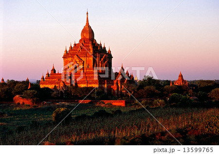 Bagan at Sunset, Myanmar. 13599765