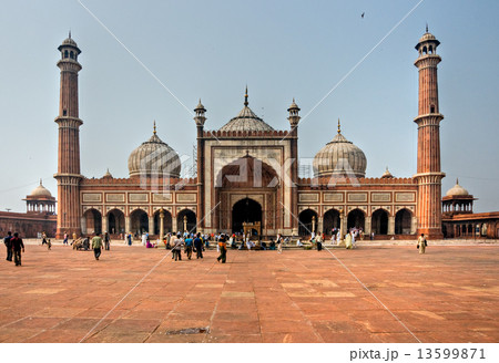 Jama Masjid Mosque, old Delhi, India. 13599871