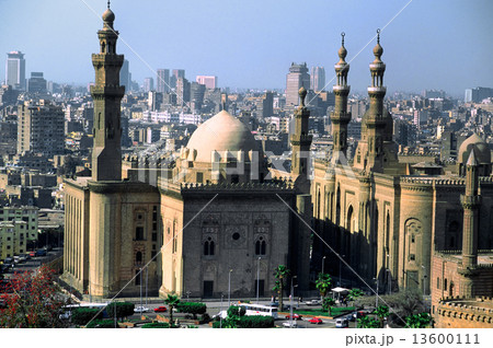 Panormaic view of Il Cairo, Egypt. 13600111