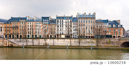 Palais de Justice, Ile de la Cite, Paris - France 13600258