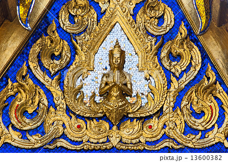 Wat Phra Kaeo Temple, bangkok, Thailand.. 13600382