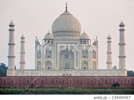 Taj Mahal 13600487