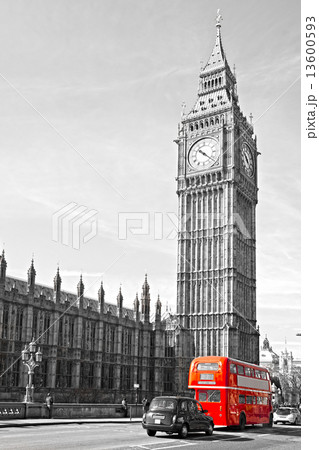 The Big Ben, the House of Parliament and the Westminster Bridge 13600593