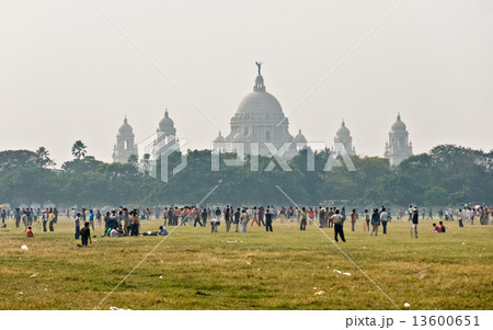 Sunday near Victoria memorial, Kolkata. 13600651