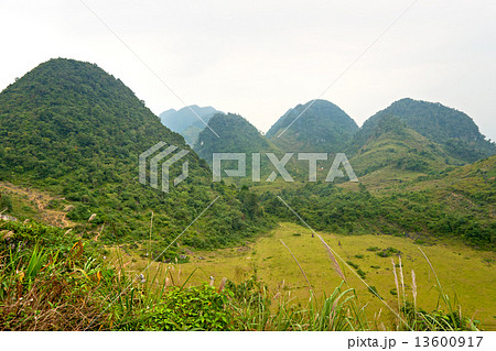 North Vietnamese Landscape. North Vietnamese Landscape. 13600917