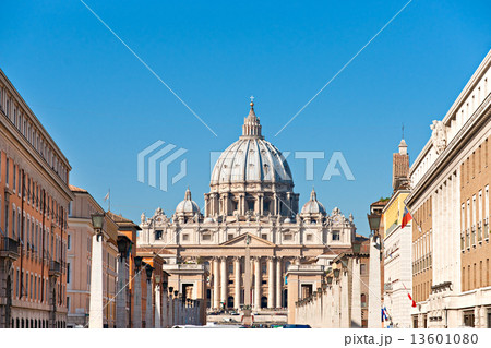 San Peter basilica Rome, Italy. 13601080