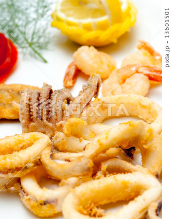 Italian fried calamari rings 13601501