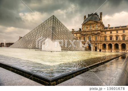 PARIS-DECEMBER 06: The Louvre Art Museum on December 06, 2012 in 13601678