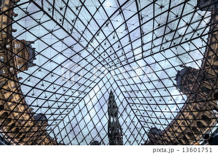 PARIS-DECEMBER 06: The Louvre Art Museum on December 06, 2012 in 13601751