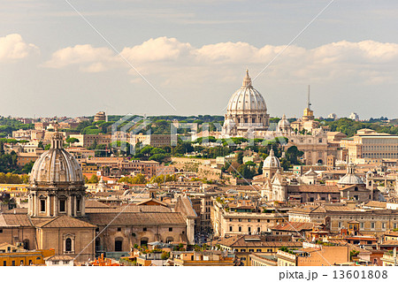 San Peter, Rome, Italy. 13601808