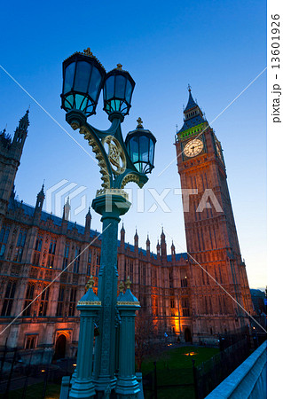 The Big Ben, the House of Parliament and the Westminster Bridge 13601926
