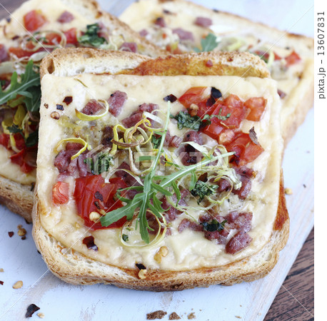 Grilled sandwiches 13607831