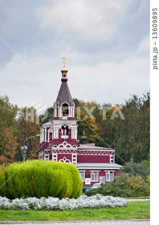 Russian orthodox church 13609895