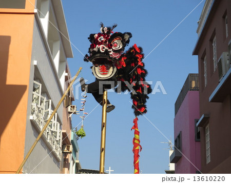 新年快楽！春節、獅子舞、香港 13610220