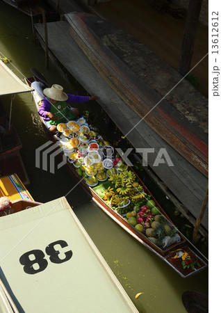 水上マーケット 13612612