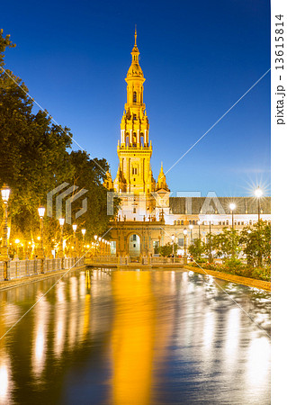 espana Plaza in Seville 13615814
