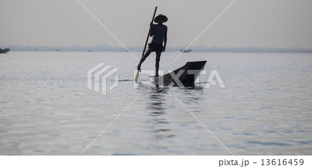 Myanmar, Inle lake, fishing rower leg 13616459