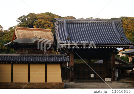 鎌倉五山　建長寺　総門 ＆三門　（ 神奈川県 鎌倉市 山ノ内 ） 13616619