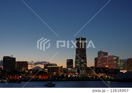 横浜の夜景 13616907