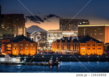 横浜の夜景 13616908