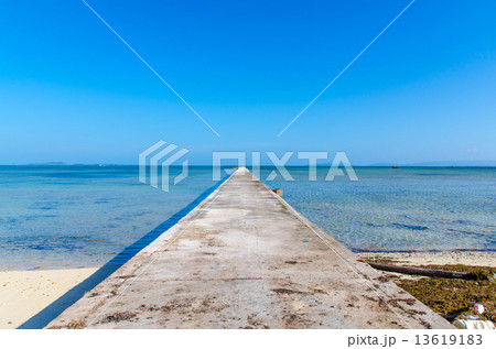 沖縄県 黒島 伊古桟橋 沖縄県 黒島 伊古桟橋 13619183