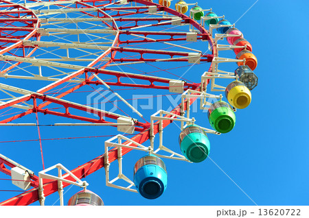 Ferris wheel 13620722