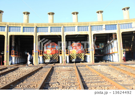 扇型車庫 13624492