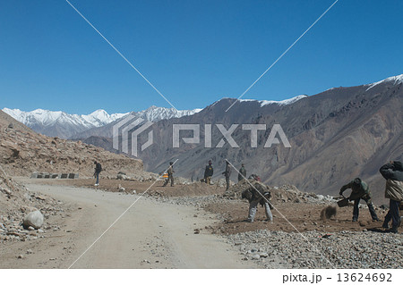 KASHMIR, INDIA - SEPTEMBER 17 13624692