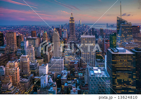 An aerial view of Manhattan at sunset 13624810