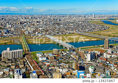 江戸川に架かる橋と都市風景 江戸川に架かる橋と都市風景 13625867
