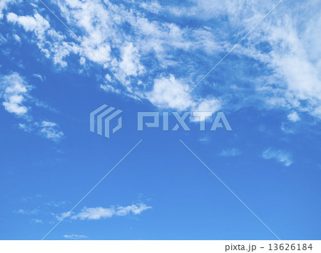 さわやかな空と雲 13626184