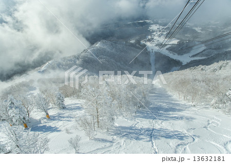 竜王スキー場　雪山 13632181