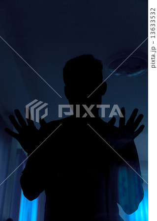 Shadow of men 13633532