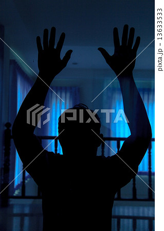 Shadow of men 13633533