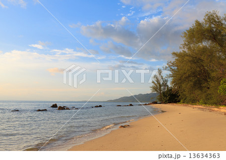 Beach during sunset 13634363