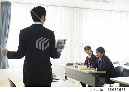 高校生・予備校生 高校生・予備校生 13635673