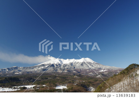 冬の御嶽山（おんたけさん）　九蔵峠より 13639183