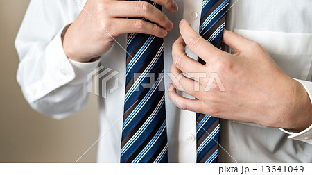 ビジネスマン 13641049